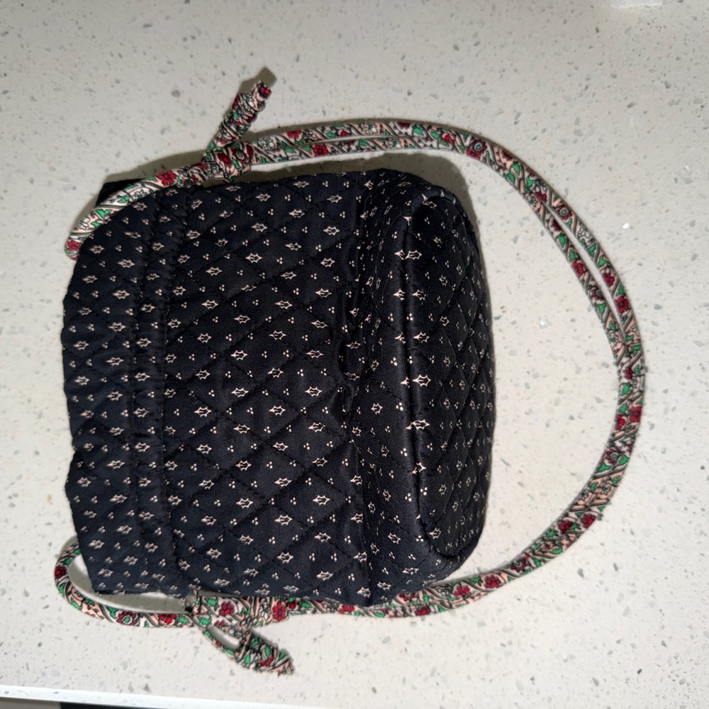 BRAND NEW Vera Bradley Quilted Women's Bag